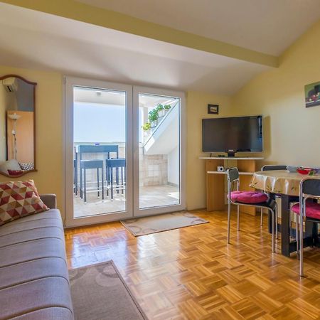 Apartments By The Sea Selce, Crikvenica - 4802 Kültér fotó