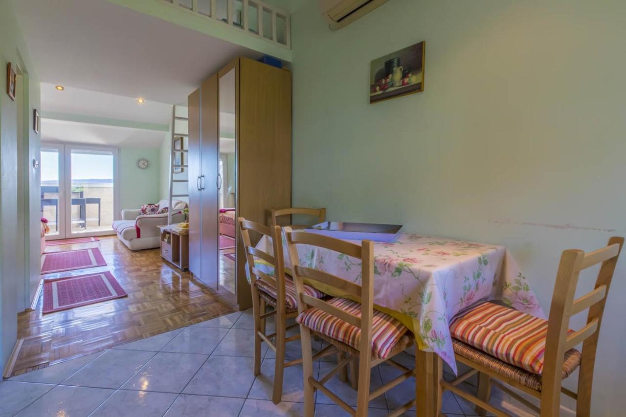 Apartments By The Sea Selce, Crikvenica - 4802 Kültér fotó