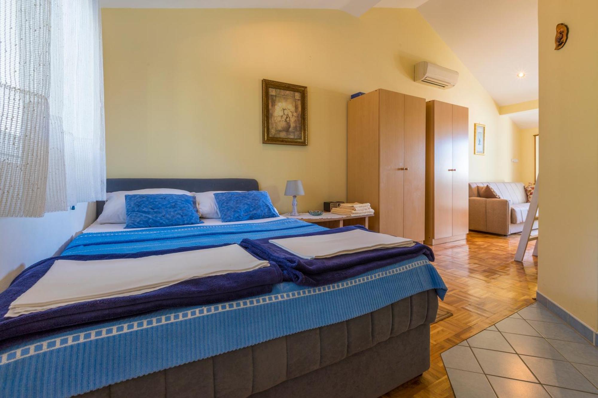 Apartments By The Sea Selce, Crikvenica - 4802 Szoba fotó